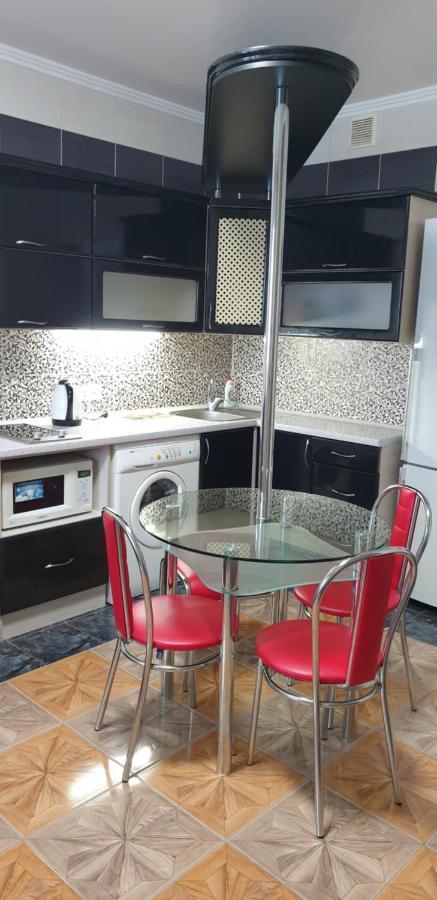 Apartament Near Dnieper 체르카시 외부 사진